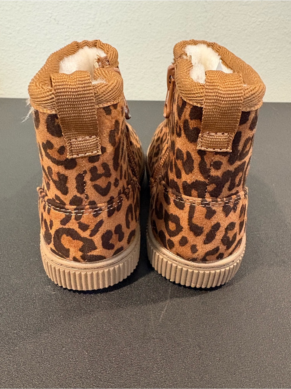Cat and Jack Girls Arlo Zipper Shearling Boots Leopard Brown Infant Toddler Sz 5 - Picture 4 of 10